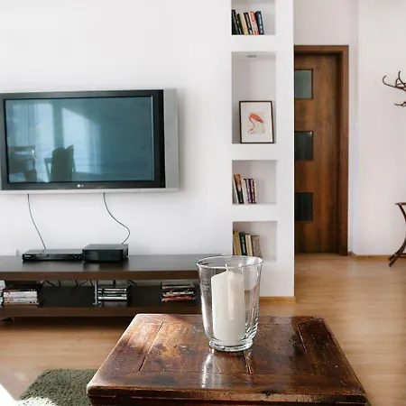 Concierge Saxon דירה *